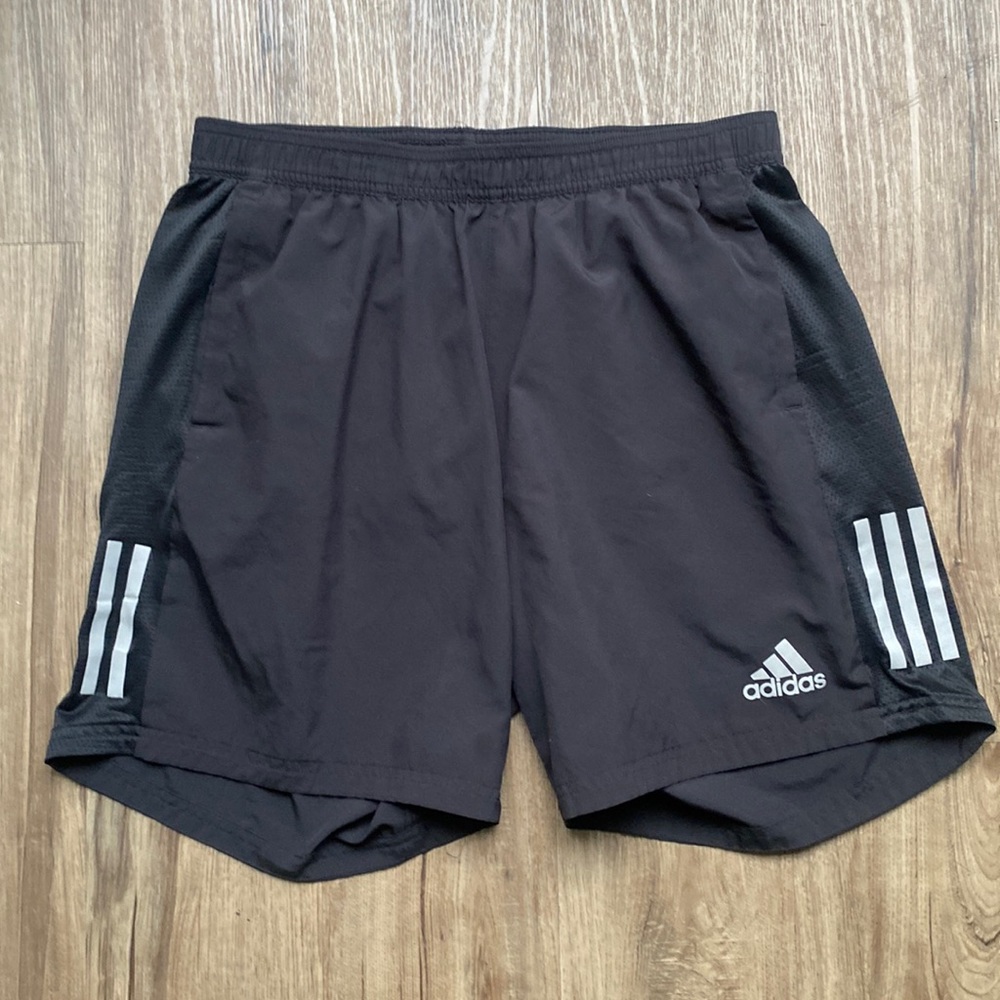 Adidas Aero ready Mens Shorts .Lined. Drawstrings. Pockets. Black.